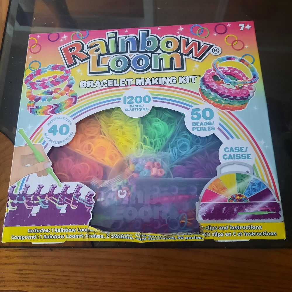 Bracelet making kit